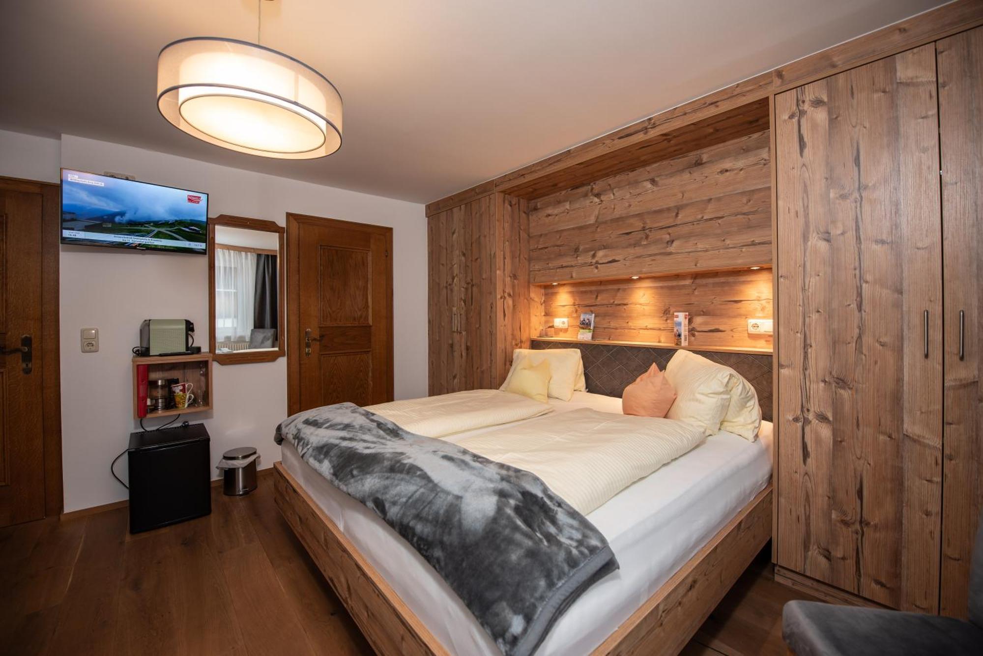 Haus Scharler, Talstation Ξενοδοχείο Neukirchen am Großvenediger Εξωτερικό φωτογραφία